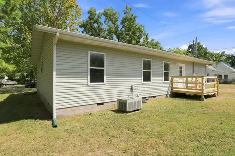 Other - 516 E Springfield St, Aurora, MO 65605 photo 4 of 5