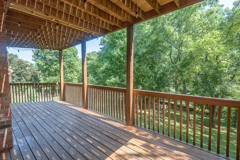 Exterior - 4900 S Bellhurst Ave, Springfield, MO 65804 photo 11 of 12