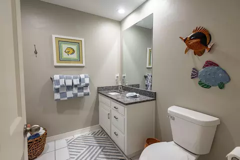 Bath - 4900 S Bellhurst Ave, Springfield, MO 65804 photo 11 of 14