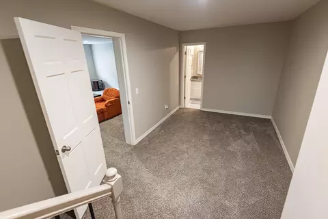 Entry Way - 4900 S Bellhurst Ave, Springfield, MO 65804 photo 9 of 9