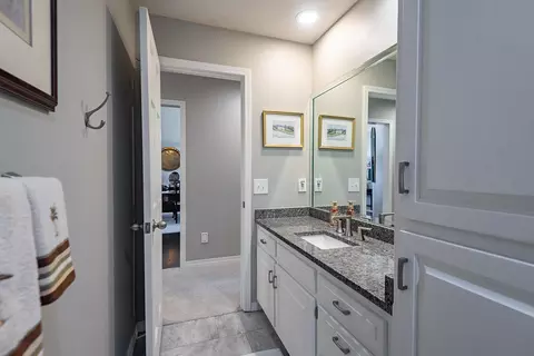 Bath - 4900 S Bellhurst Ave, Springfield, MO 65804 photo 9 of 14