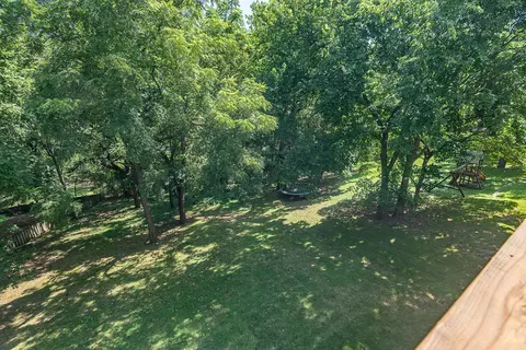 Exterior - 4900 S Bellhurst Ave, Springfield, MO 65804 photo 7 of 12