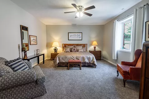 Bedroom - 4900 S Bellhurst Ave, Springfield, MO 65804 photo 8 of 9