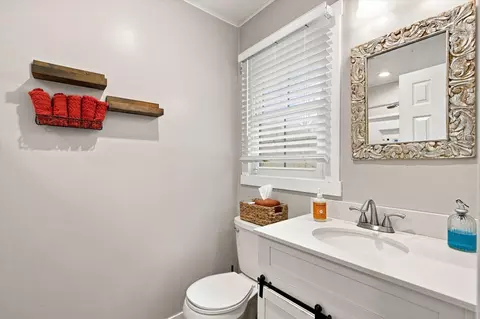 Bath - 3552 S Ferguson Ave, Springfield, MO 65807 photo 1 of 2