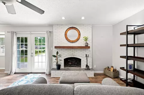 Entry Way - 3552 S Ferguson Ave, Springfield, MO 65807 photo 1 of 1