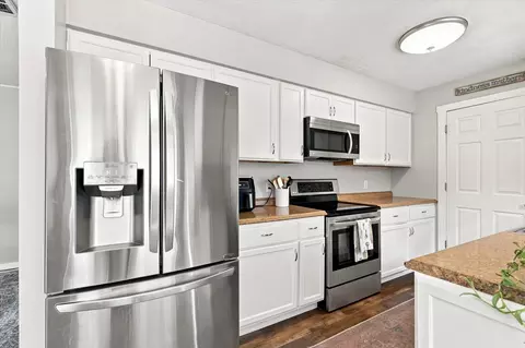 Kitchen - 3552 S Ferguson Ave, Springfield, MO 65807 photo 3 of 3