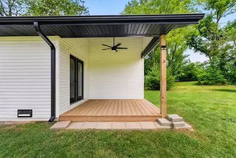 Exterior - 3246 W State St, Springfield, MO 65802 photo 6 of 9