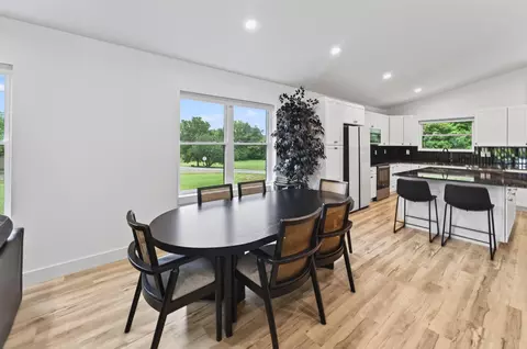 Dining - 3246 W State St, Springfield, MO 65802 photo 1 of 1