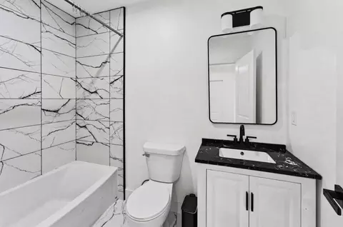 Bath - 3246 W State St, Springfield, MO 65802 photo 4 of 5