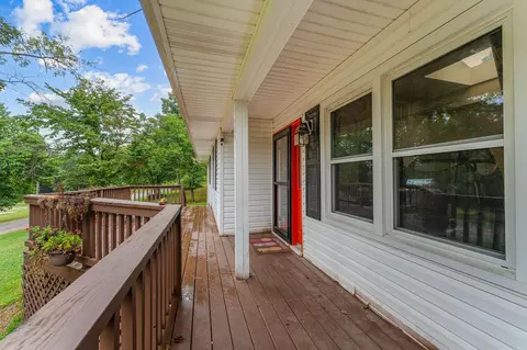 Exterior - 139 Grape Ln, Branson, MO 65616 photo 2 of 10