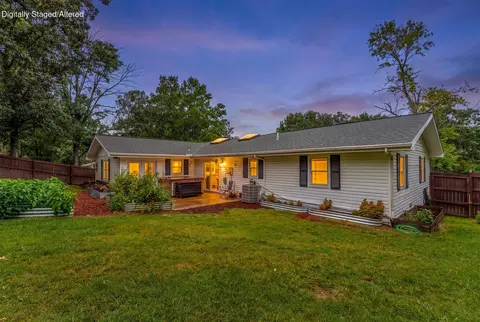 Exterior - 139 Grape Ln, Branson, MO 65616 photo 3 of 10