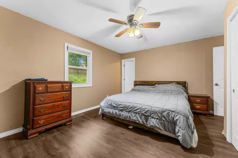 Bedroom - 139 Grape Ln, Branson, MO 65616 photo 4 of 7