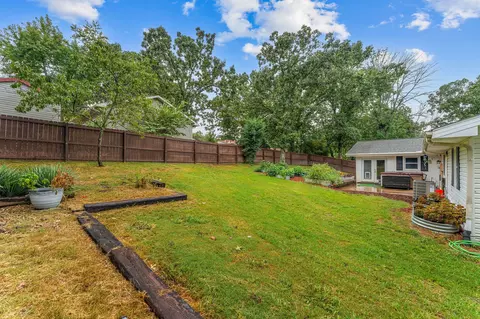 Exterior - 139 Grape Ln, Branson, MO 65616 photo 8 of 10