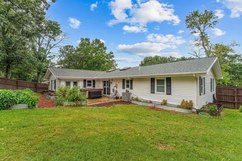 Exterior - 139 Grape Ln, Branson, MO 65616 photo 4 of 10