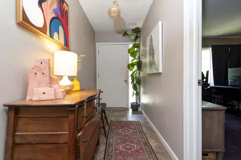Entry Way - 2116 S Linden Ave, Springfield, MO 65804 photo 1 of 1