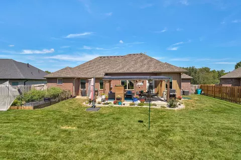 Exterior - 1124 E Headley St, Springfield, MO 65803 photo 5 of 7