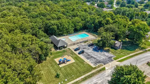 View/Area - 1124 E Headley St, Springfield, MO 65803 photo 3 of 3