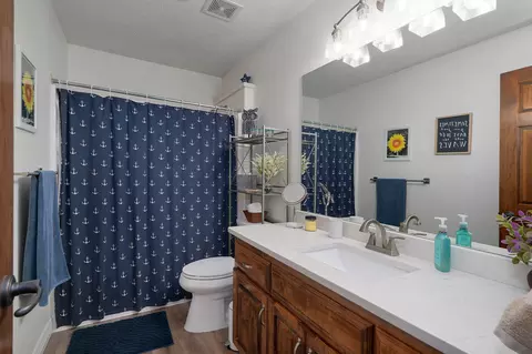 Bath - 1124 E Headley St, Springfield, MO 65803 photo 1 of 3