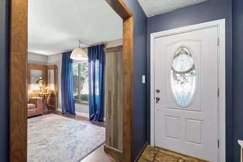 Entry Way - 835 E Jewett St, Springfield, MO 65807 photo 1 of 1