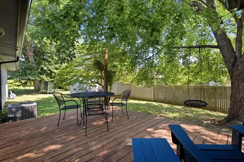 Exterior - 835 E Jewett St, Springfield, MO 65807 photo 5 of 11