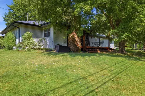 Exterior - 835 E Jewett St, Springfield, MO 65807 photo 8 of 11