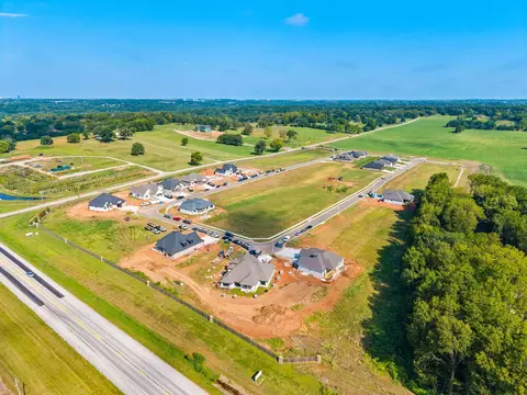 View/Area - 5282 E Golden Bell Ln, Springfield, MO 65809 photo 4 of 8