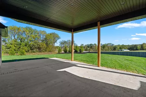 Exterior - 5282 E Golden Bell Ln, Springfield, MO 65809 photo 6 of 11