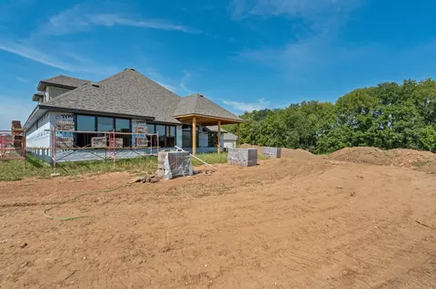 Exterior - 5282 E Golden Bell Ln, Springfield, MO 65809 photo 3 of 5