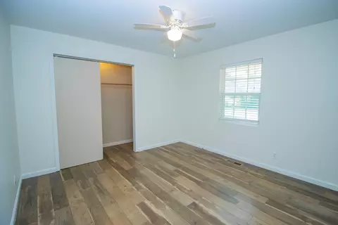 Bedroom - 2541 Bunker Rd, Harrison, AR 72601 photo 3 of 4