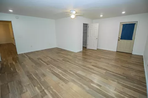 Living - 2541 Bunker Rd, Harrison, AR 72601 photo 5 of 6