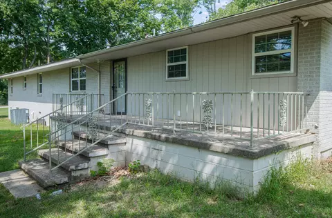 Exterior - 2541 Bunker Rd, Harrison, AR 72601 photo 6 of 9