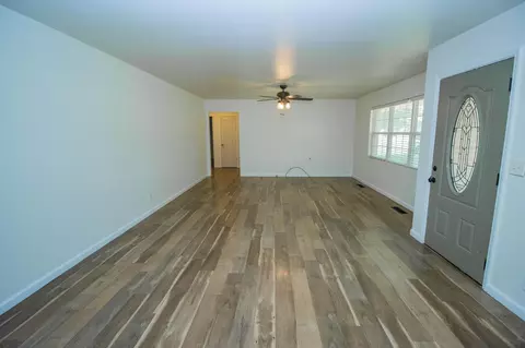 Living - 2541 Bunker Rd, Harrison, AR 72601 photo 6 of 6