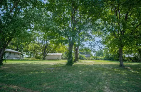 Exterior - 2541 Bunker Rd, Harrison, AR 72601 photo 8 of 9