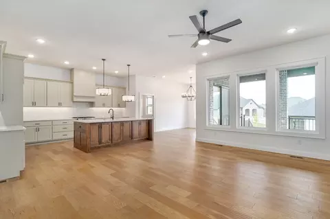Living - 2124 N Sun Valley Dr, Springfield, MO 65802 photo 1 of 5