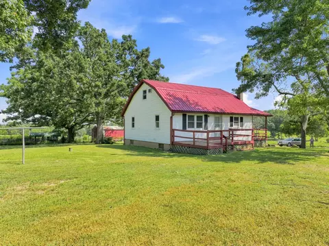 Exterior - 2804 Amon Dr, Summersville, MO 65571 photo 2 of 8