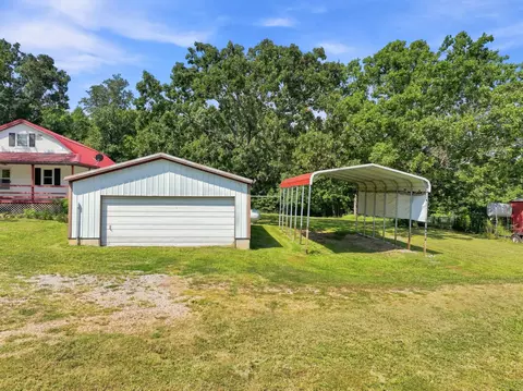 Exterior - 2804 Amon Dr, Summersville, MO 65571 photo 4 of 8