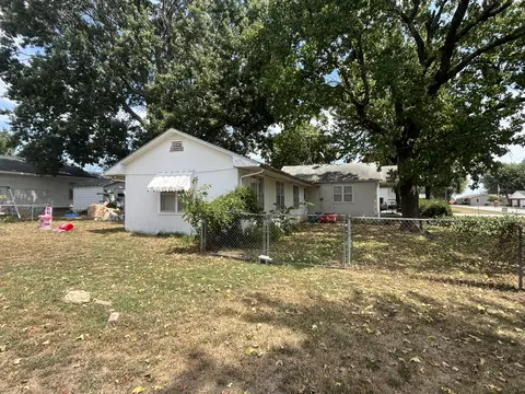 Exterior - 604 Washington St, Purdy, MO 65734 photo 6 of 10