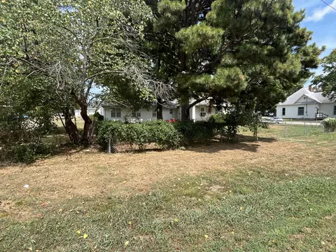 Exterior - 604 Washington St, Purdy, MO 65734 photo 8 of 10