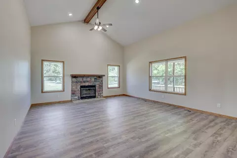 Living - 21419 Jester Ln, Webb City, MO 64870 photo 6 of 6