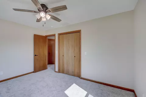 Bedroom - 21419 Jester Ln, Webb City, MO 64870 photo 6 of 10