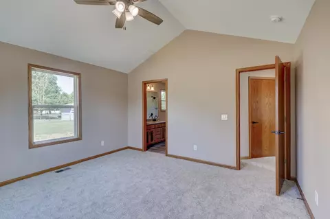 Bedroom - 21419 Jester Ln, Webb City, MO 64870 photo 10 of 10