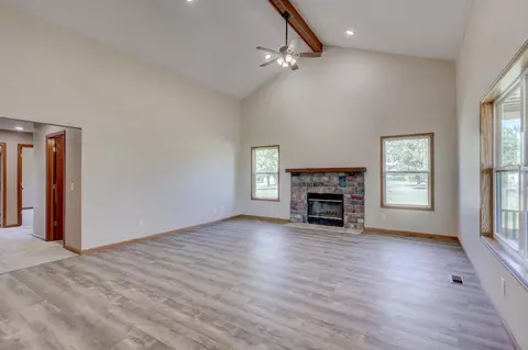 Living - 21419 Jester Ln, Webb City, MO 64870 photo 2 of 6
