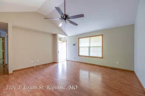 Living - 2101 E Logan St, Republic, MO 65738 photo 3 of 4