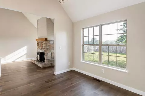 Living - 240 Cedar Ln, Billings, MO 65610 photo 4 of 4