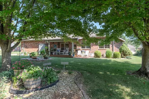 Exterior - 5621 N 10th Ave, Ozark, MO 65721 photo 8 of 10