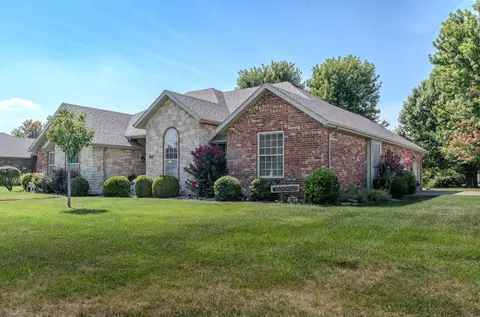 Exterior - 5621 N 10th Ave, Ozark, MO 65721 photo 4 of 10