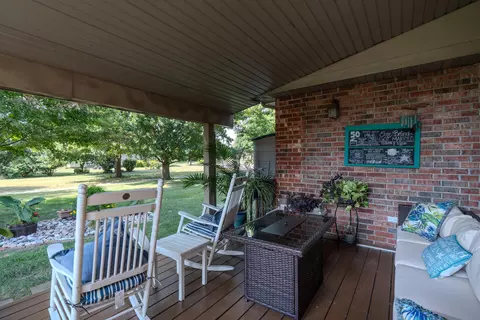 Exterior - 5621 N 10th Ave, Ozark, MO 65721 photo 10 of 10