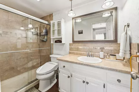 Bath - 1602 E Sycamore St, Ozark, MO 65721 photo 1 of 4