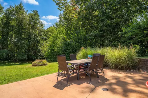 Exterior - 1602 E Sycamore St, Ozark, MO 65721 photo 3 of 8