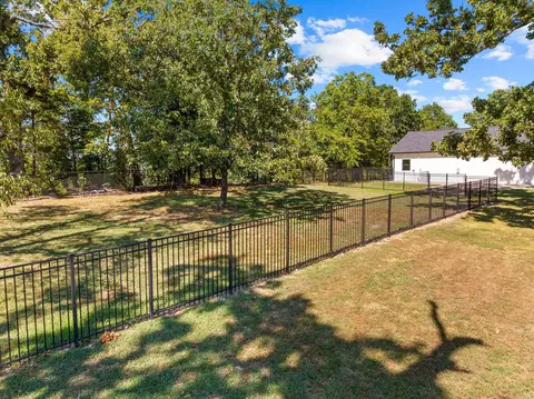 Exterior - 299 Bow Hunter Ln, Galena, MO 65656 photo 8 of 11